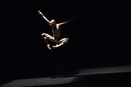 Carlos Martín Pérez w „Moving Rooms” Krzysztofa Pastora, fot. Ewa Krasucka