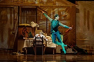 Diogo de Oliveira as The Cricket in “Pinocchio”, ph. Ewa Krasucka 