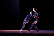 Vladimir Yaroshenko i Yuka Ebihara w „In Light and Shadow” Krzysztofa Pastora, fot. Ewa Krasucka