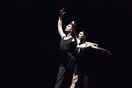 Vladimir Yaroshenko i Maria Żuk w „Moving Rooms” Krzysztofa Pastora, fot. Ewa Krasucka