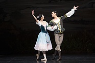 „Giselle”, Ryota Kitai (Książę Albert) i Jaeeun Jung (Giselle), fot. Marta Wódz
