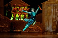 Diogo de Oliveira as The Cricket in “Pinocchio”, ph. Ewa Krasucka