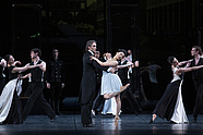 „Romeo i Julia”, Marco Esposito (Pan Capuleti) i Yuka Ebihara (Julia), fot. Ewa Krasucka