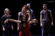 Yurika Kitano i Gregor Giselbrecht oraz Polski Balet Narodowy w „Darkness” Izadory Weiss, fot. Ewa Krasucka