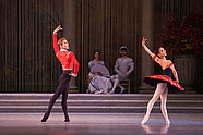 [Translate to English:] Dawid Trzensimiech i Mai Kageyama w „Don Kichocie” Alexeia Fadeyecheva, fot. Ewa Krasucka