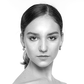 Nika Afonina