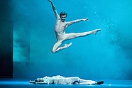 Patryk Walczak i Marta Fiedler w „Śnie nocy letniej” Johna Neumeiera, fot. Ewa Krasucka