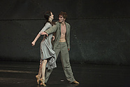 „Powracające fale”, Marco Esposito (Mężczyzna)i Rachael Vrbancic (Kobieta), fot. Ewa Krasucka