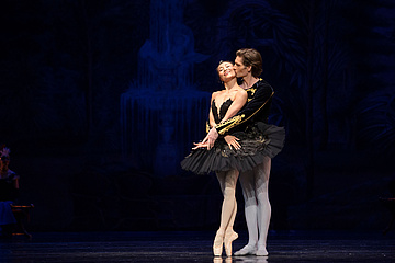 11. Yuka Ebihara (Matylda Krzesińska) i Vladimir Yaroshenko (Carewicz Niki) fot. Ewa Krasucka